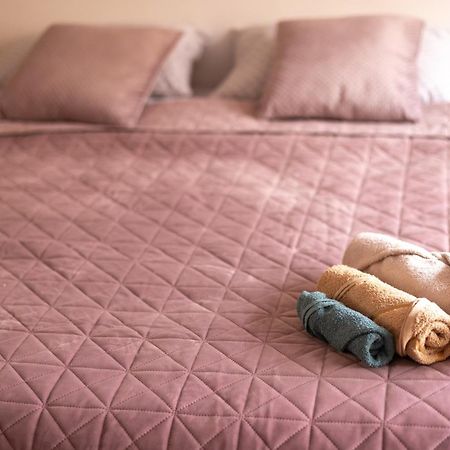 Shared Retro Vintage Luxury Apartment Bukareszt Zewnętrze zdjęcie