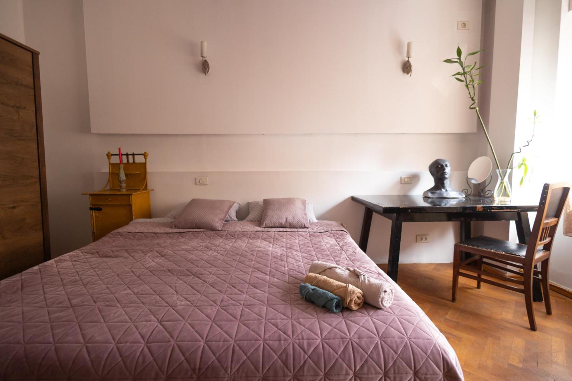 Shared Retro Vintage Luxury Apartment Bukareszt Zewnętrze zdjęcie