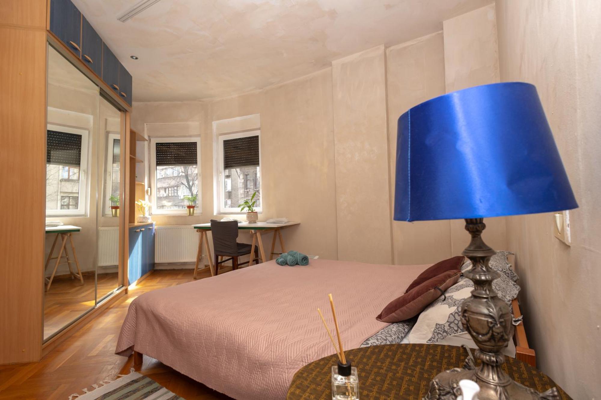 Shared Retro Vintage Luxury Apartment Bukareszt Zewnętrze zdjęcie